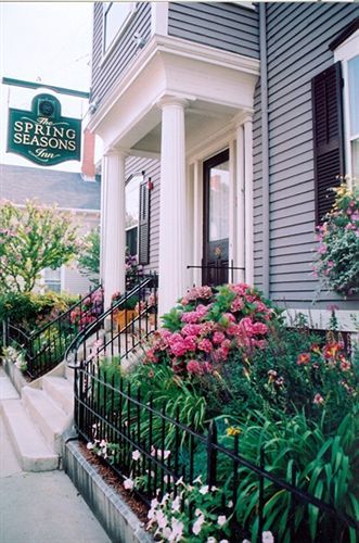 The Spring Seasons Inn Newport Kulesi Dış mekan fotoğraf